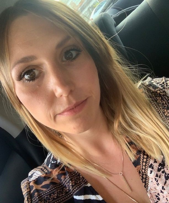 英国30岁女子与未婚夫分手后痛下决心减肥6个月减100斤获新恋情