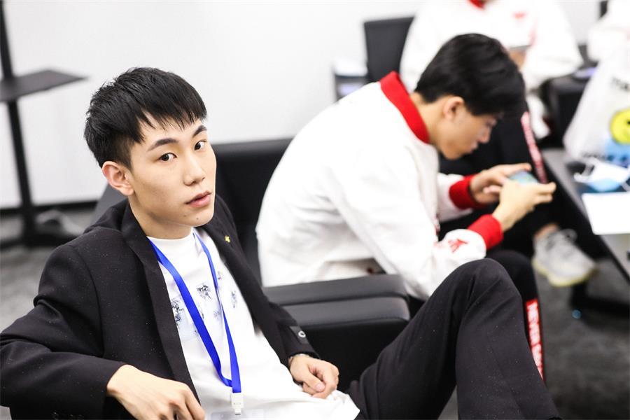 KPL：WE教练15岁离职，SK教练会去WE任教吗？
