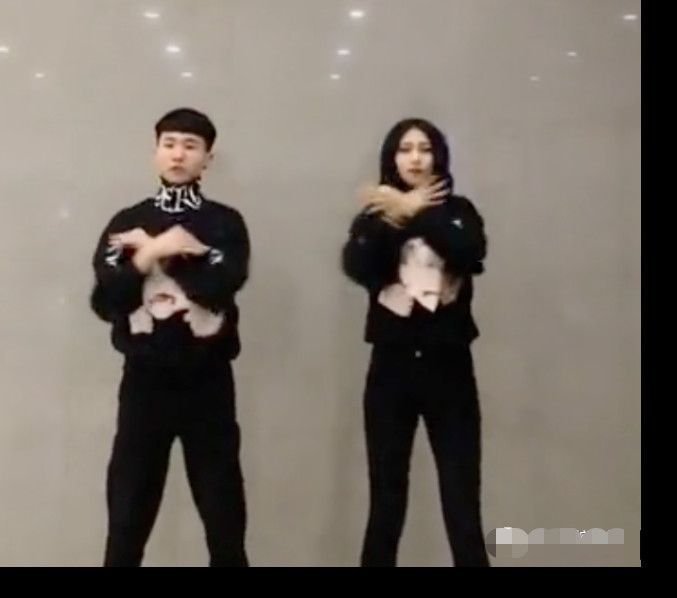 网红|16岁小混混自创社会摇疯狂吸金被封，如今狂刷百万礼物重出江湖…