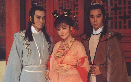 武则天|比刘晓庆还大6岁，饰演的武则天是一代经典，如今身材仍然像少女