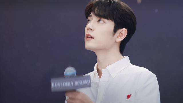 粉丝|肖战直播释放信号：三方“封锁”正在破局，粉丝为一句话泪目