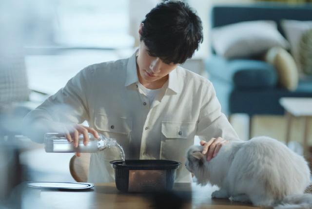 粉丝|肖战直播释放信号：三方“封锁”正在破局，粉丝为一句话泪目