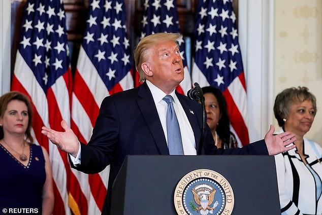 米歇尔·奥巴马|特朗普一边赦免已故女权运动领袖，一边猛批当今女权主义代表