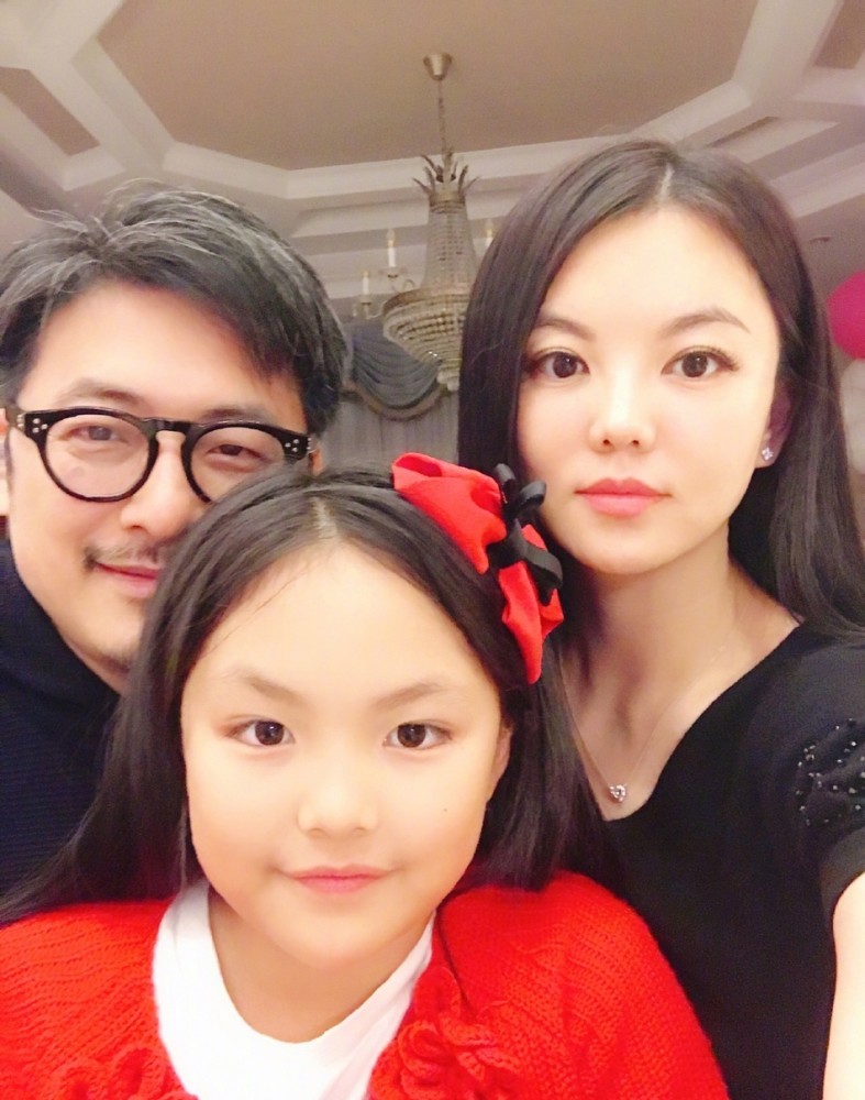 李湘|李湘在婚姻关系中的强势，终究留不住男人