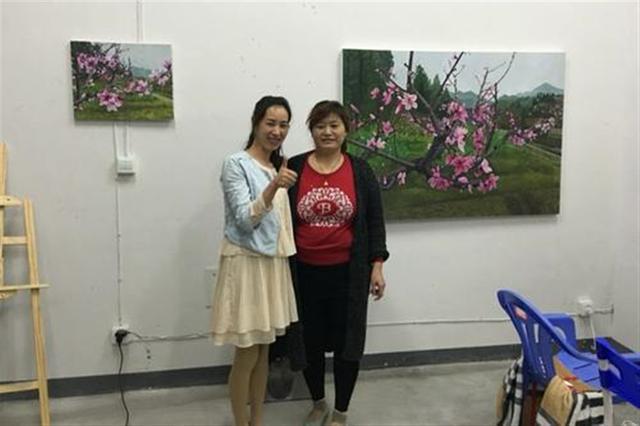 绘画艺术|农妇挑战绘画大师，画桃花竟能媲美真迹？专家：毫无艺术性！