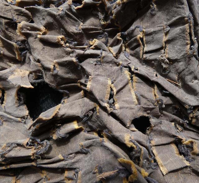 考古学家|考古学家翻修古堡，在老鼠洞内找到古代孤本书，之前世上只有一册