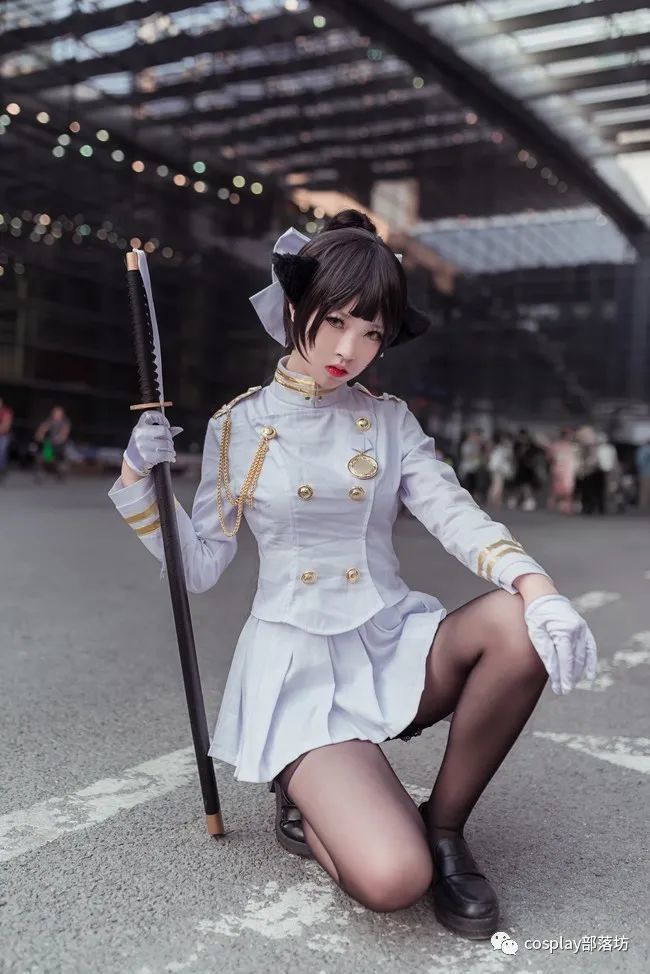 cos:碧蓝航线,高雄獒帅气场照返图