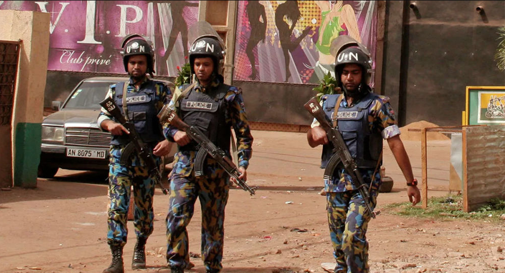 马里首都发生军事哗变总统总理均遭扣押叛军要求总统离境