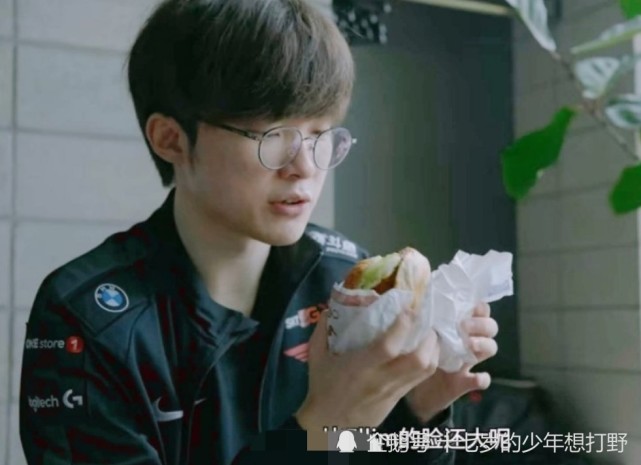 Faker现状多卑微 Knight公开抢位置 水友 时代已经变了 Skt Knight Lck 左手 英雄联盟 Faker