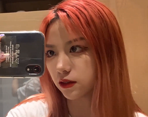 刀小刀因"网暴"人气大跌,特晒卸妆视频,素颜照吓得粉丝欲退群