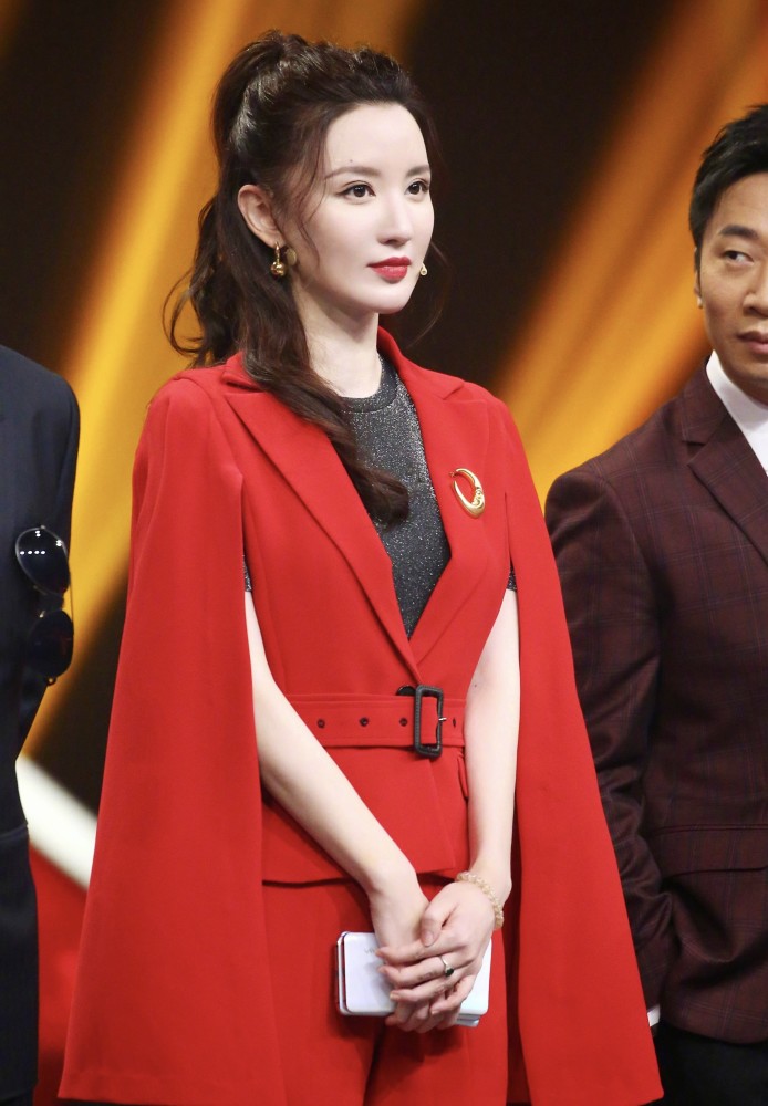 张萌|张萌曾骂她没有底线，后发视频道歉，她两同台不尴尬吗？