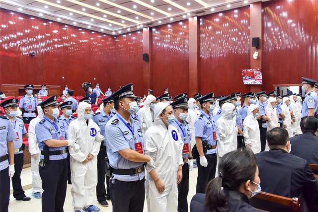 首次披露黑老大指使手下杀人焚尸政法委书记等89人都是保护伞