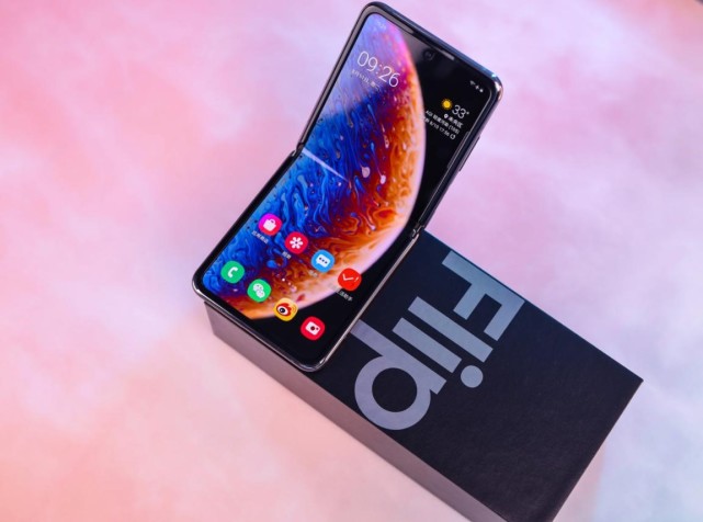 时尚与高性能并行不悖 三星galaxy z flip 5g体验