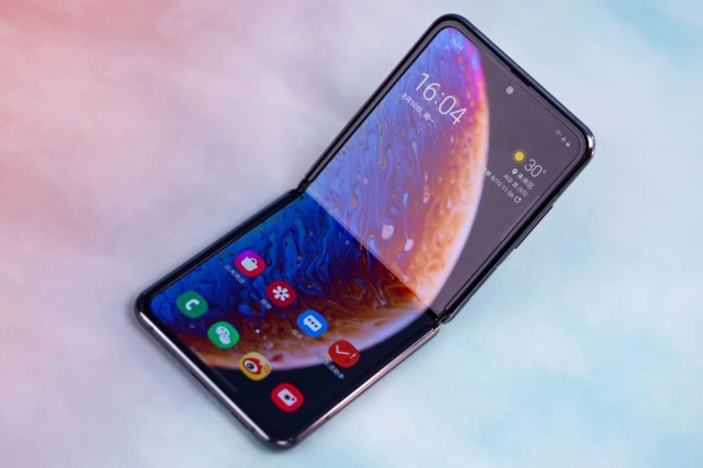 时尚与高性能并行不悖 三星galaxy z flip 5g体验