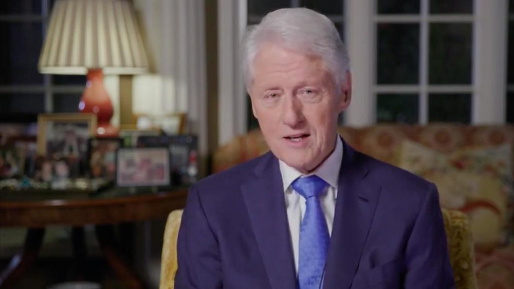 比尔·克林顿|美国民主党大会第二天，克林顿猛烈抨击特朗普：他一直在推卸责任！