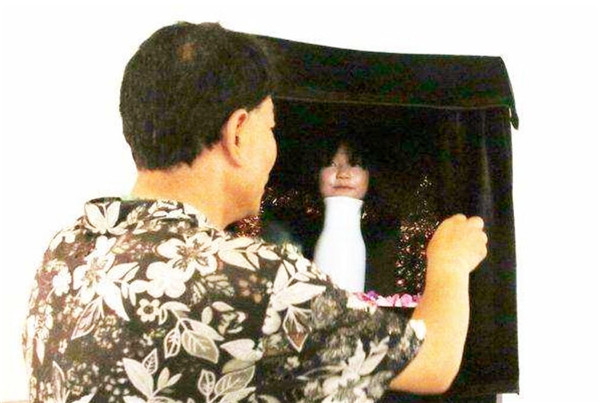 花瓶|90后的记忆，生长在花瓶里的“花瓶姑娘”，是如何骗小孩的？