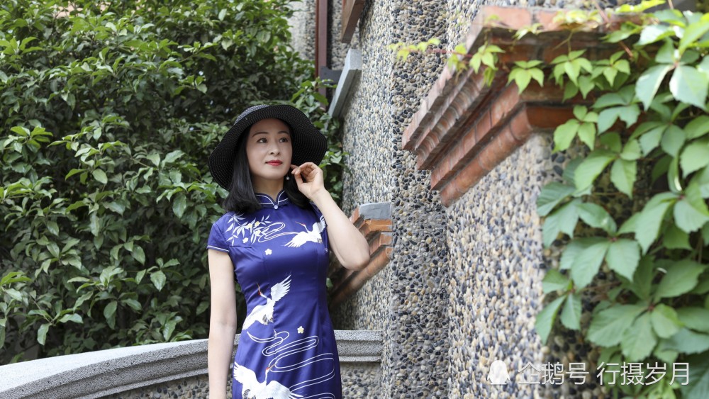 天际|一缕冷香，两份思愁，空等了三世