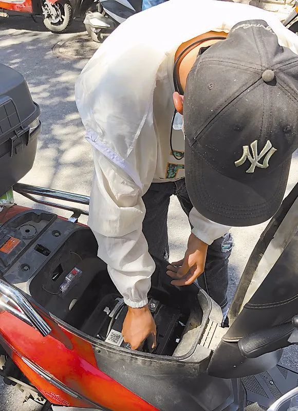 电动自行车|共享换电柜开门迎客