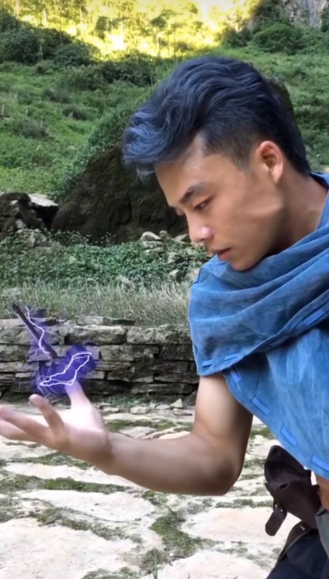 斗罗大陆粉丝自制真人版昊天锤特效大小控制自如挺不错的