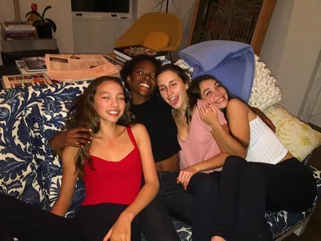 邓文迪|邓文迪女儿躺赚260亿，成最年轻亿万富翁：养娃才是最高级的本事