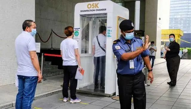 超级传播者|73个新冠毒株变种！传染力快10倍，已出现“超级传播者”