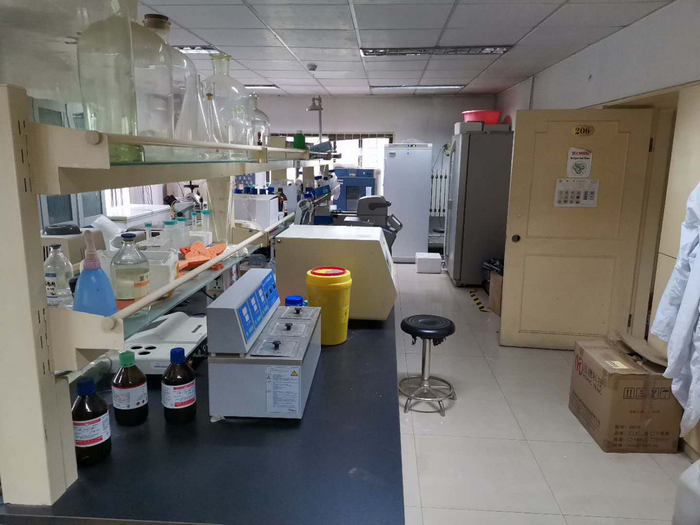 北京大学|北大科研人员称被“打击报复”研究猴B病毒 原领导回应称“不接触病毒”