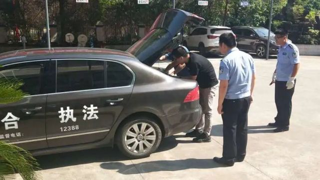 警民同携手|义渡警事｜警民同携手 共救小白狐