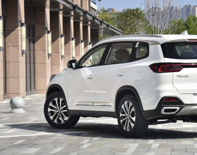 又一国产车火了!配"中国心"低至8万,让哈弗h6紧张了