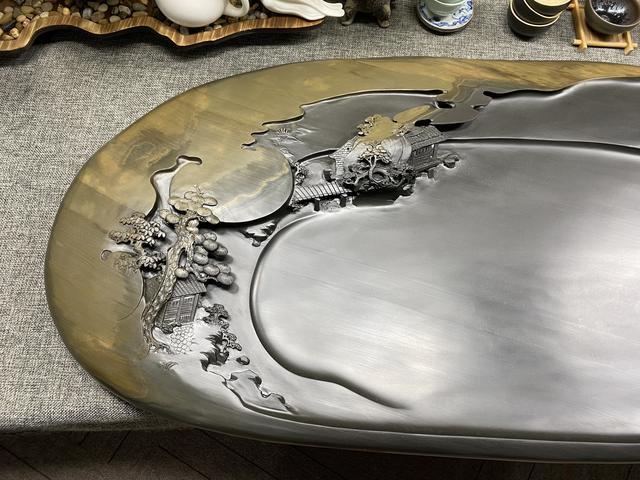 石头|把一块“温润如玉”的石头，简单雕刻成茶盘，成品有多少人羡慕？