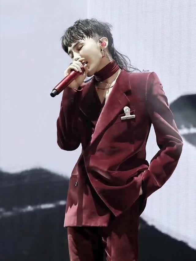 明星鲻鱼头发型玩转复古潮流风没颜值没气质驾驭不了