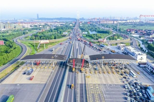 21年这座靖江南大门的地标拆了