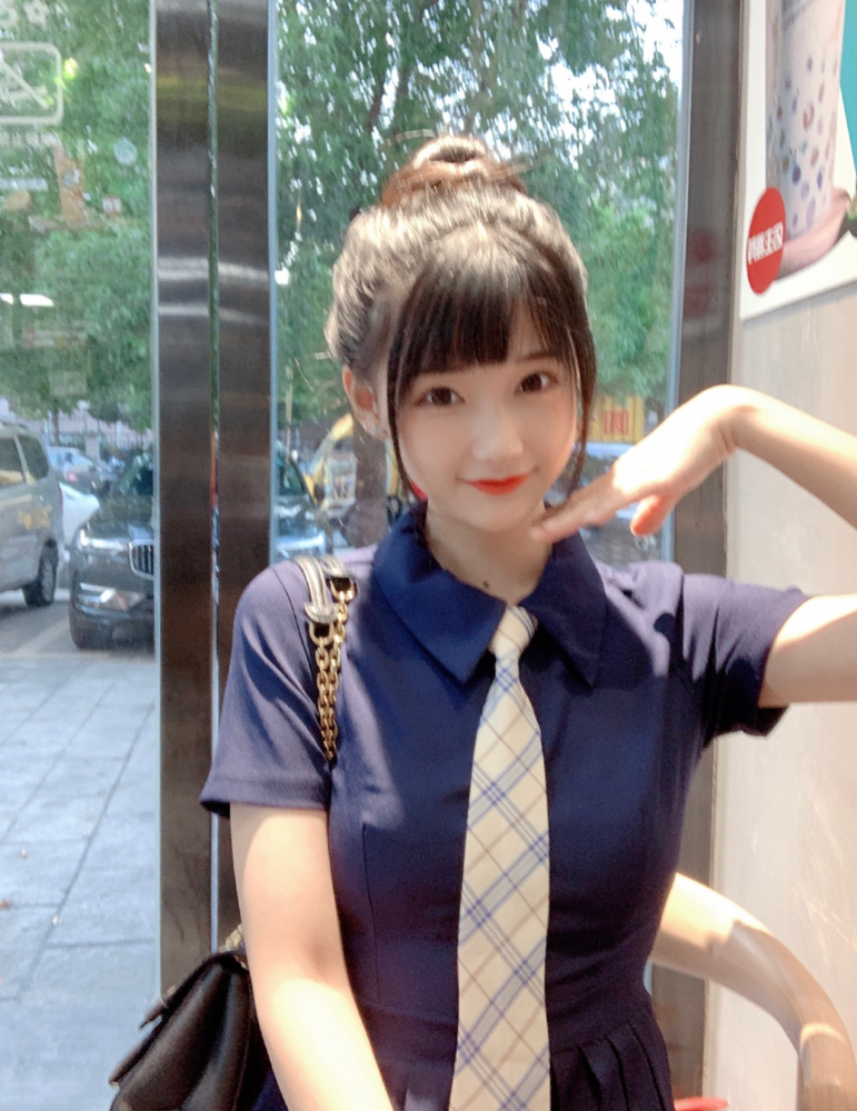 kpl解说琪琪再次与月光合作发文昵称亲密难道真在一起了