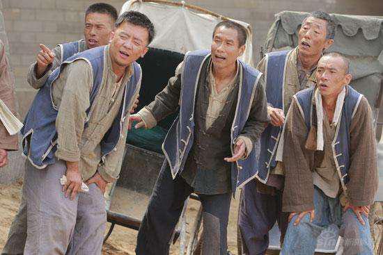 剧本|61岁拿了五次影帝，一顿饭能喝2斤酒，拍戏34年从不带剧本！