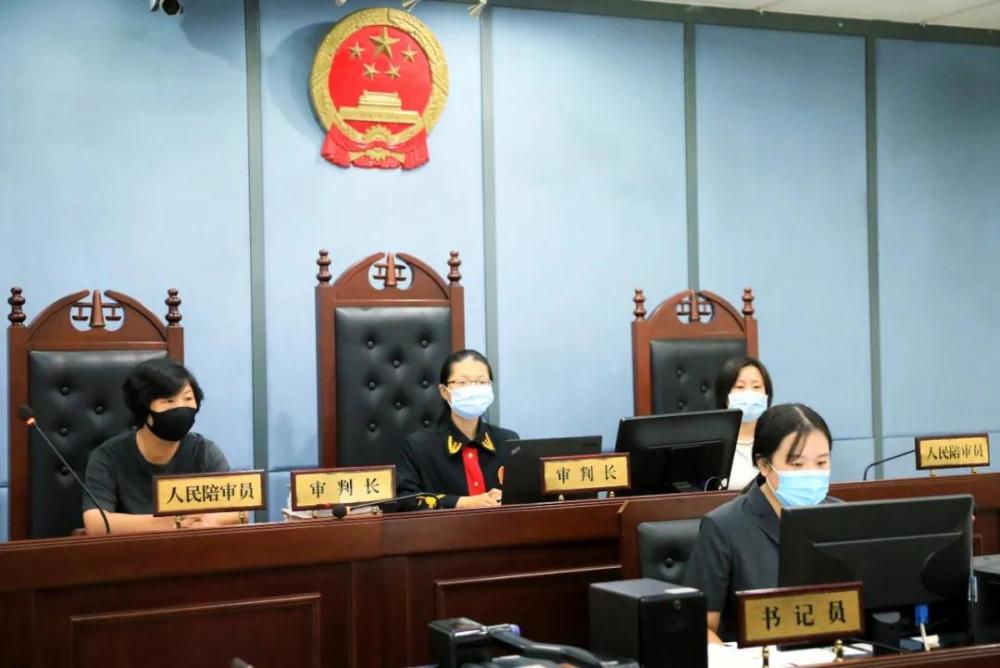 高速公路|北京高速公路上倾倒10吨垃圾，一货车司机获刑3年