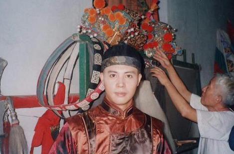 佟瑞欣|55岁佟瑞欣：低调结婚22年无绯闻，妻子是我们熟悉的她