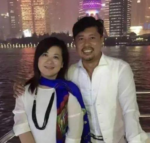 佟瑞欣|55岁佟瑞欣：低调结婚22年无绯闻，妻子是我们熟悉的她