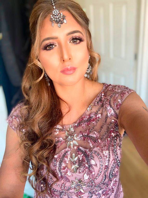 拉詹·吉尔|英国50岁大妈看着很年轻，和女儿就像姐妹一样，有个小10岁的老公