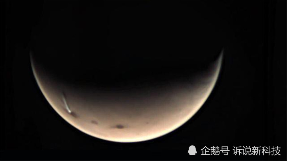 火星|火星出现细长白色结构，长度达1800公里，火星火山爆发了？