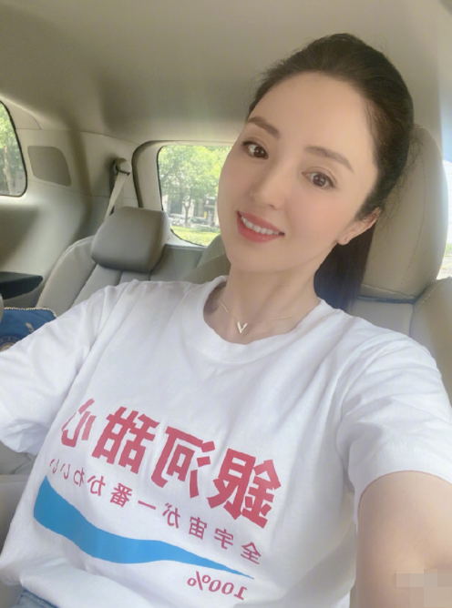 高云翔|和高云翔离婚一年，董璇曝当下生活状态，未承认和苏小玎恋情