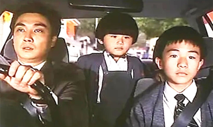 童星郑柏林近况,曾与梁朝伟等大咖合作,长大后不做演员改当警察