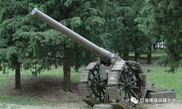 只不过因为意大利工业薄弱,其二战时期使用的山炮大都不是国产货,因为