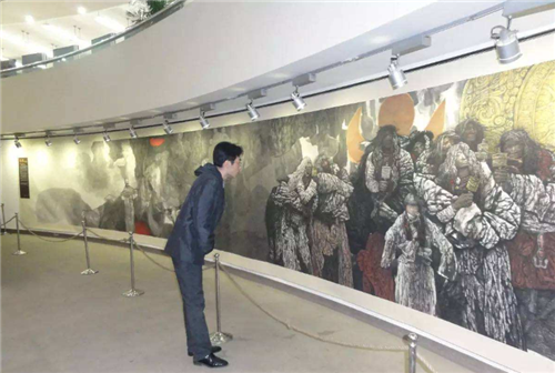 走出巴颜喀拉|被遗忘的中国绘画奇才：一生只为画一幅百米巨作，却不幸倒在画前