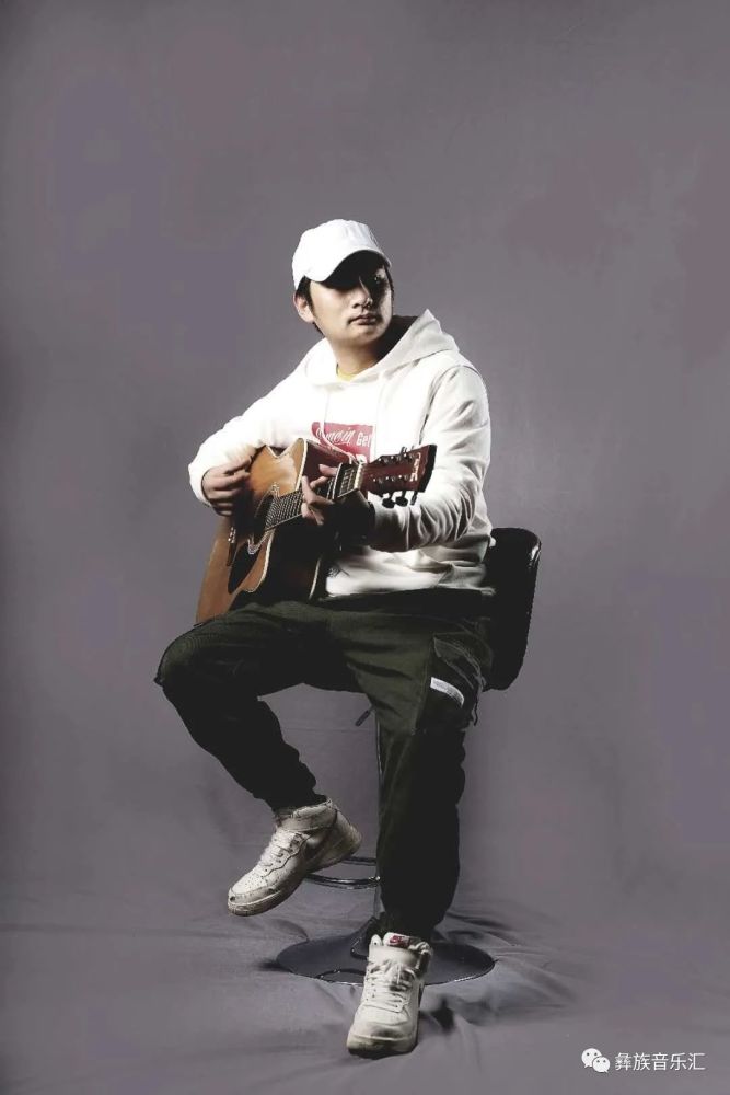 李真好彝语单曲《阿瑟》