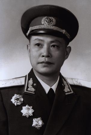 开国中将——黄新廷|洪湖苏区|贺龙|日军|洪湖市|黄新廷|中国工农红军