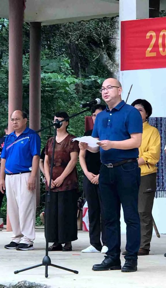 (图5:广西文化和旅游厅非遗处处长周建洪在收益发布会上发言)新生力