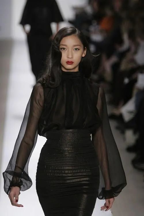 出轨|孕期丈夫出轨小三，34岁最惨星二代离婚：不要低估女人解决问题的能力