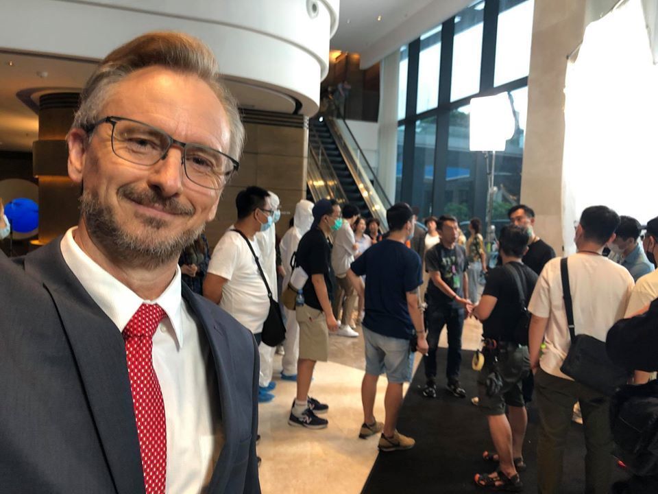 河国荣|河国荣失业半年终于有工开，传酬劳7位数，曾与爱犬因患癌欠80万
