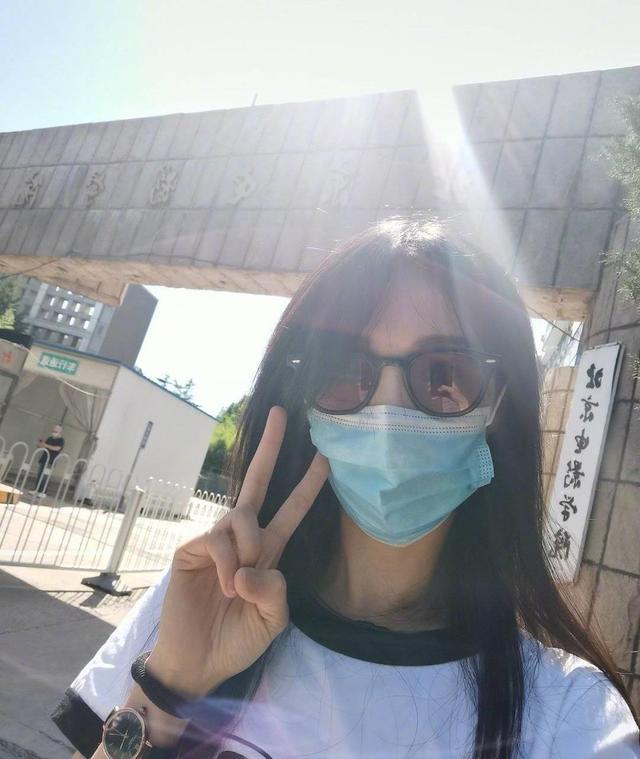 郑爽|郑爽晒粉丝公益证书发文：总是要给你们最好，却发现最好的是你们
