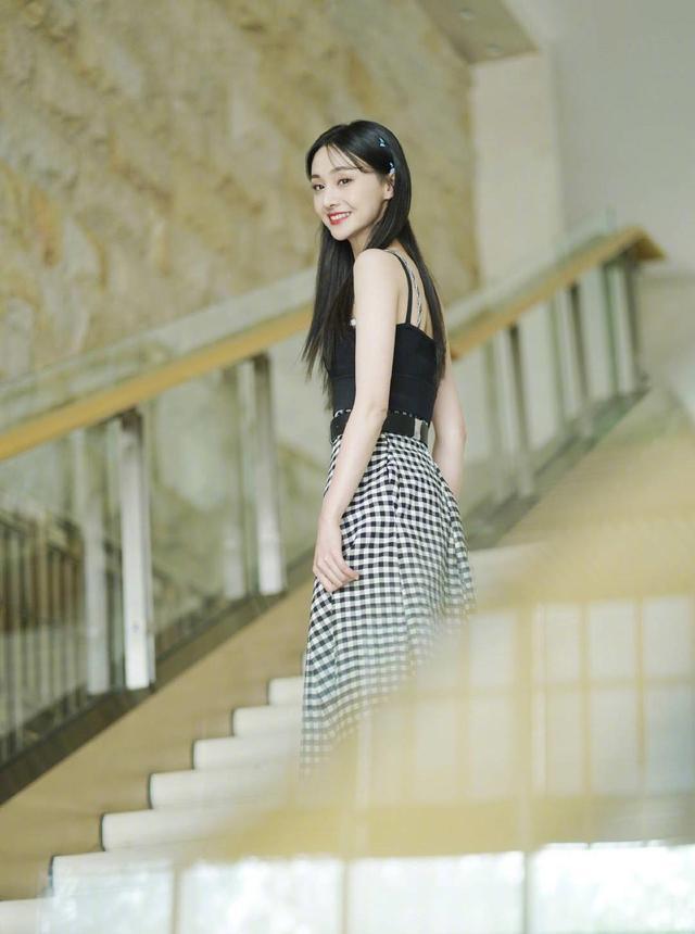 郑爽|郑爽晒粉丝公益证书发文：总是要给你们最好，却发现最好的是你们