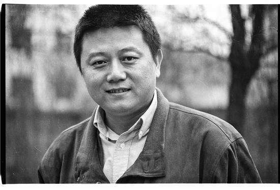 谢园|61岁去世的谢园看上去平平无奇，背后却藏着顶级京圈大佬资源